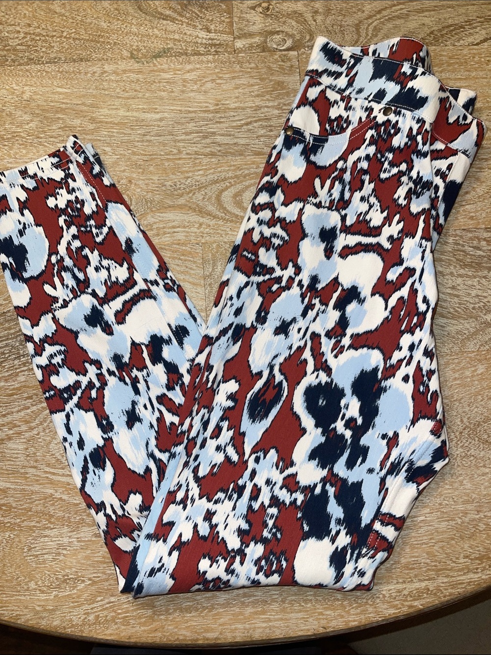 Utopia Hue - Printed Skimmer Jeans | Size: M